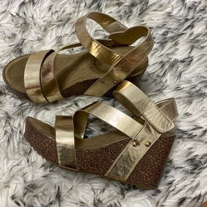 comfy shoes- bamboo brand .. size 5.5 .. never worn